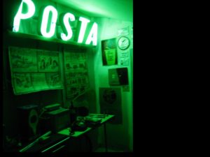 POSTA neonfelirat zöld neoncső restaurálás
